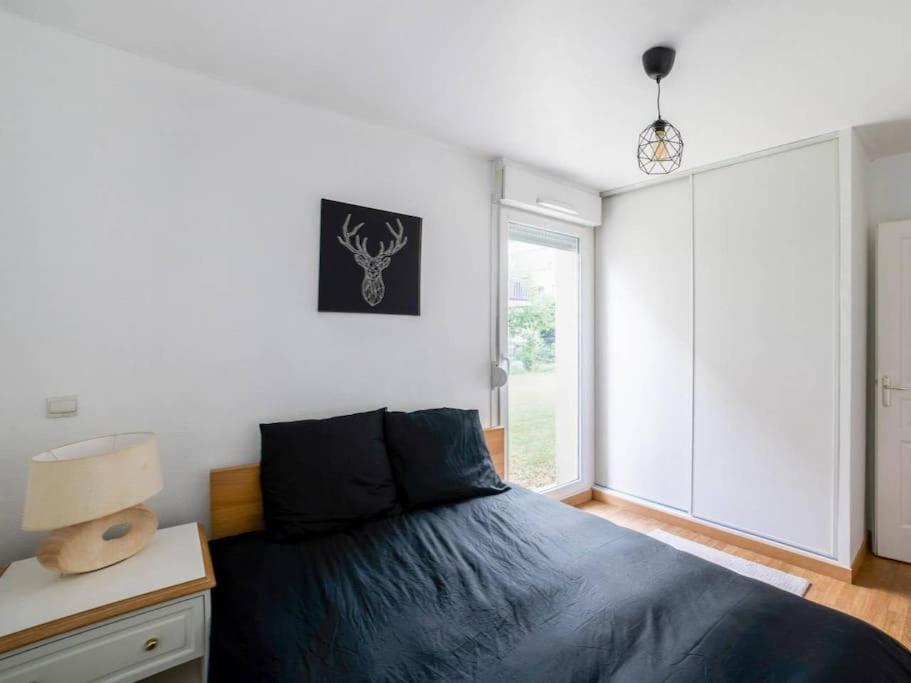 Les Paves De Prague - Appartement Pour 4 A 10 Minutes De Disneyland Paris Montévrain Exterior foto